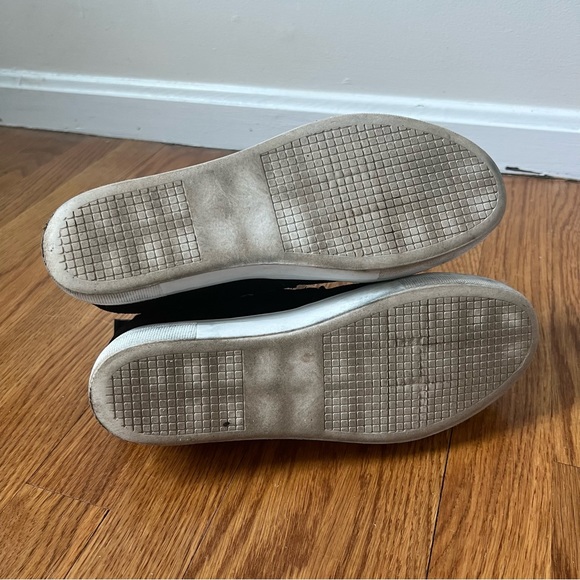 🌸Steve Madden Sneakers - Picture 5 of 7